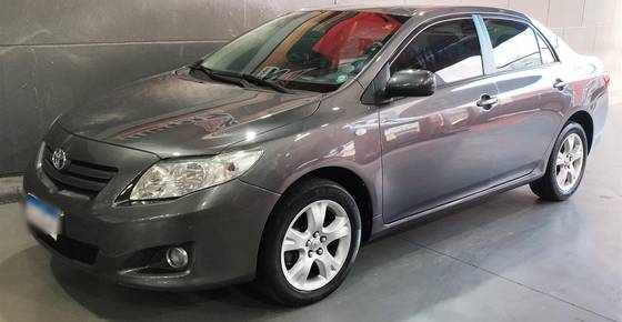 TOYOTA COROLLA 1.8 GLI 16V FLEX 4P AUTOMÁTICO TOYOTA COROLLA 1.8 GLI 16V FLEX 4P AUTOMÁTICO